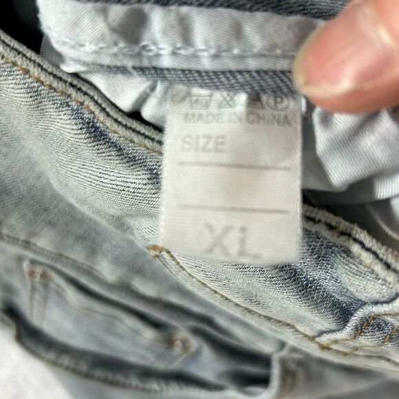 MCR Studio Ultra High Rise Jeans Tapered leg Raw Hem Size XL NWT - Picture 6 of 9